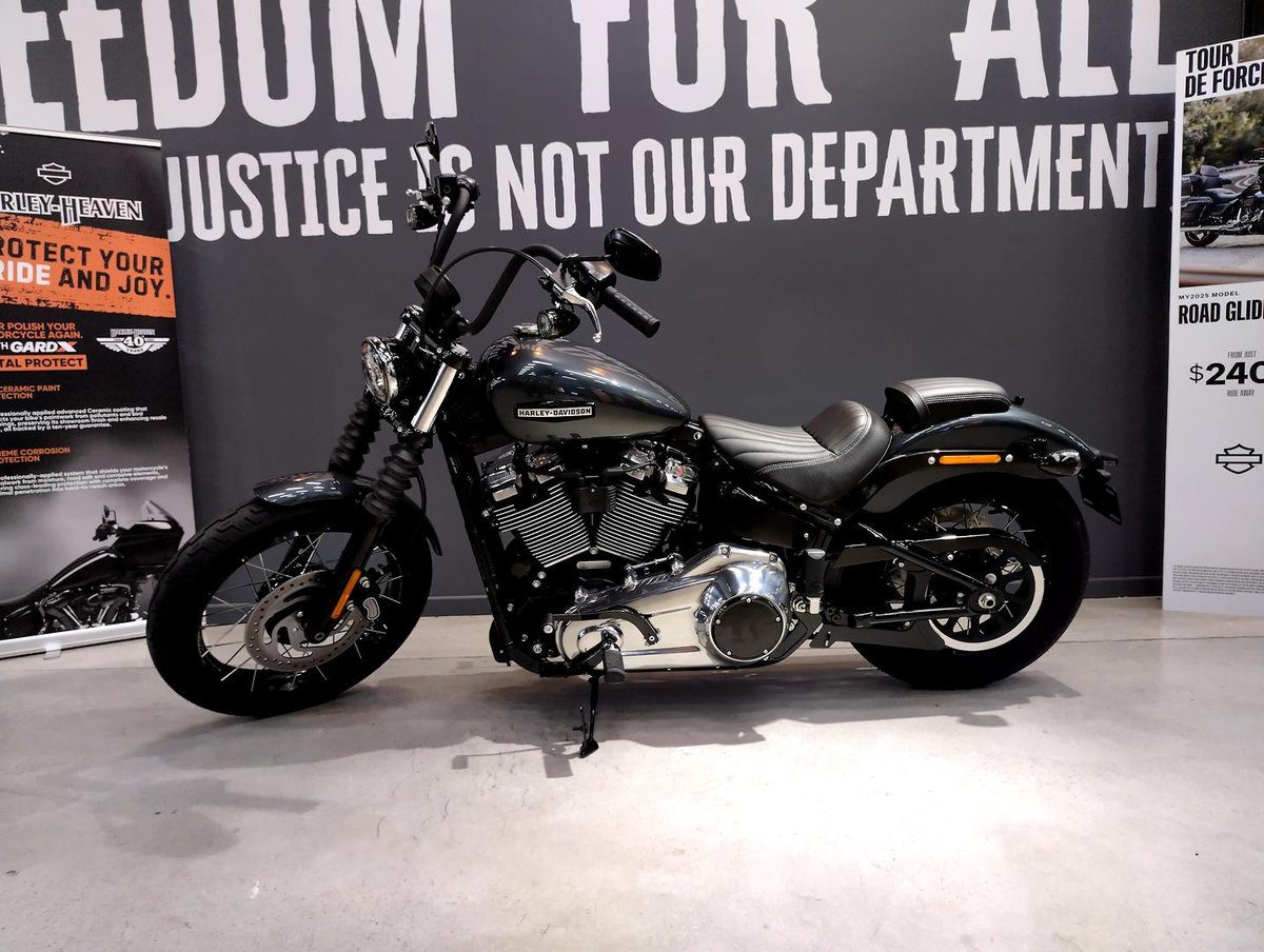 Harley-Davidson Street Bob 117: Power, Style aur Price पूरी जानकारी 2025