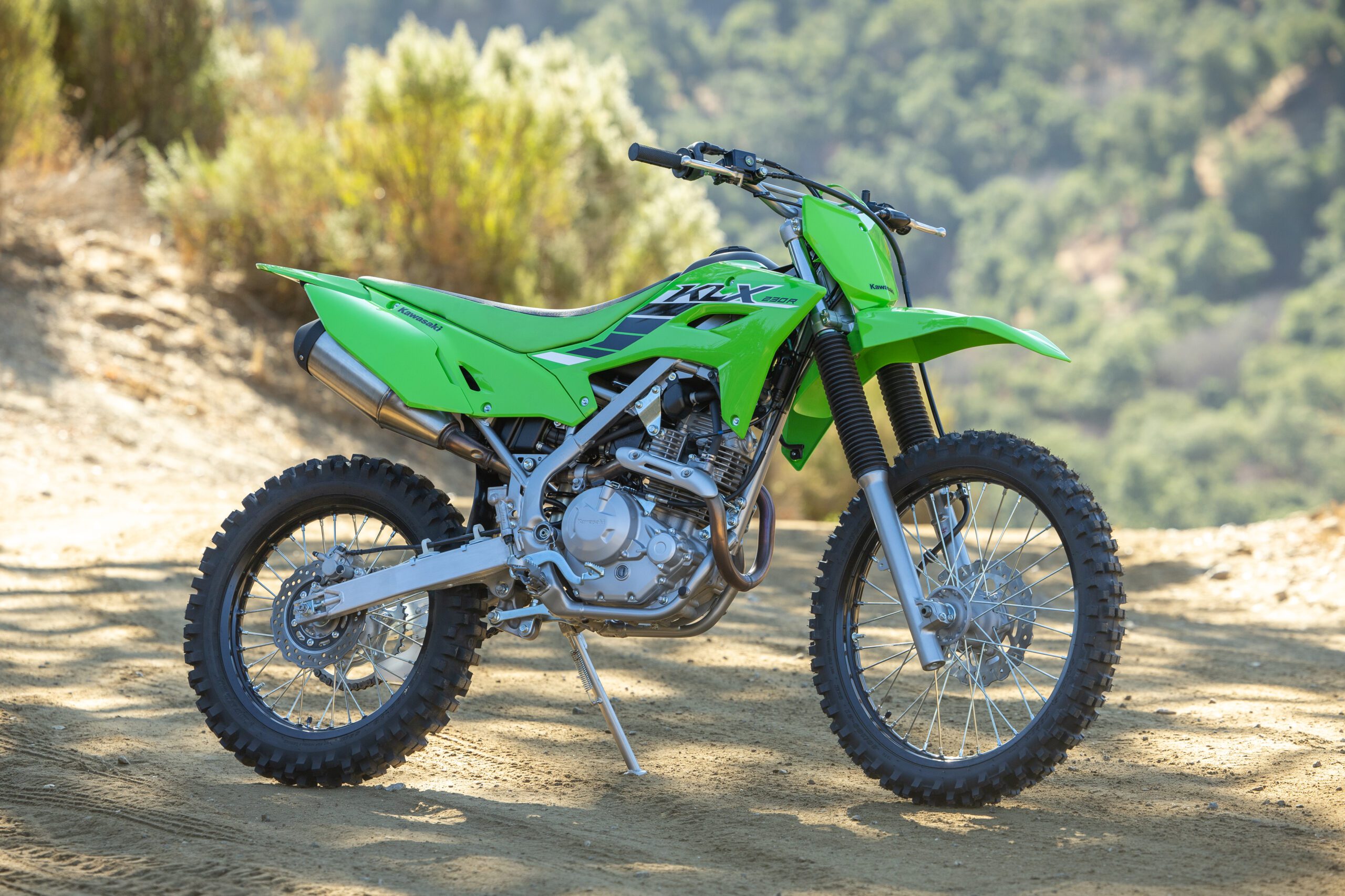 Kawasaki KLX230R bike features 