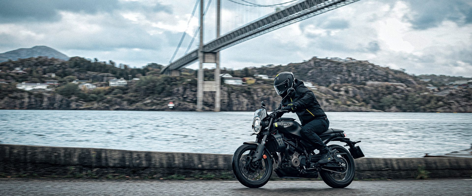 Husqvarna Svartpilen 401  new model bike