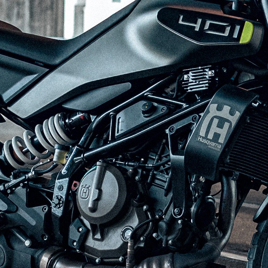 Husqvarna Svartpilen 401 Engine  CC